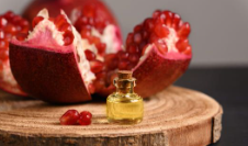 Pomegranate oil extract